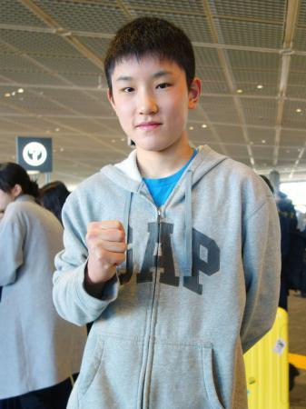 卓球、張本智和がインドへ出発 最年少日本代表