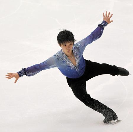 熱演する宇野昌磨＝真駒内セキスイハイムアイスアリーナ