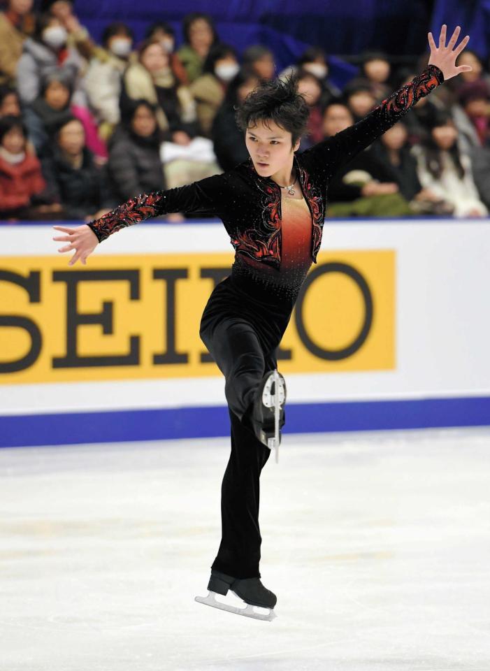 　熱演する宇野昌磨