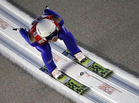 伊東１５位、葛西は３２位 男子ＬＨ、クラフト２冠