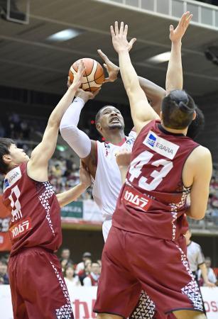 バスケ男子、富山が川崎破る Ｂリーグ