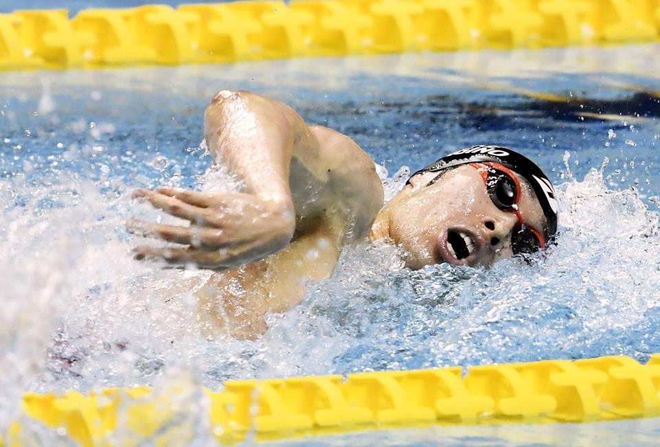 　男子４００メートル自由形決勝　３分47秒30で優勝した萩野公介＝ガイシプラザ