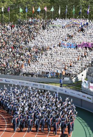 　昨年１０月、岩手県北上市で開かれた国民体育大会の総合開会式