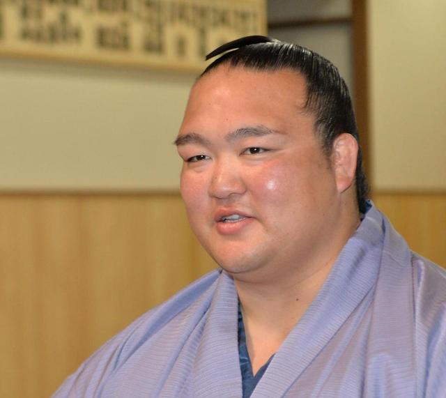 稀勢の里が１６年ぶり日本出身東の正横綱に　夏場所出場は「大丈夫」