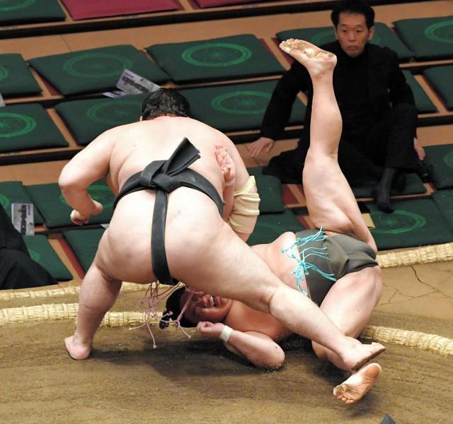 幕下付け出し