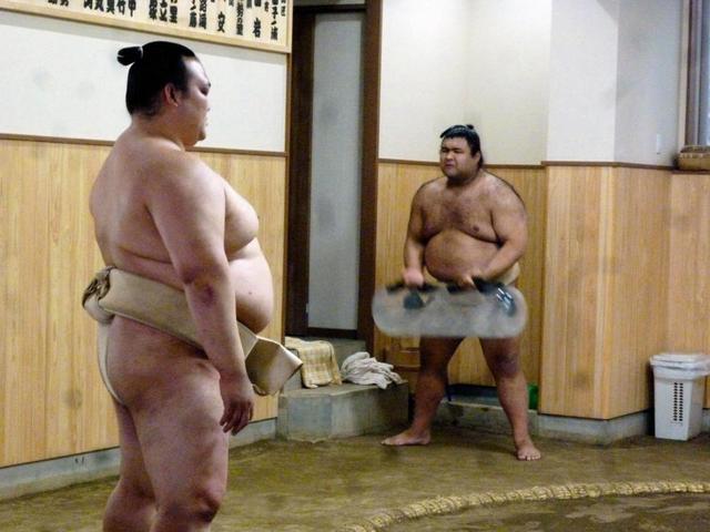 稀勢の里、本格始動　負傷の左上腕部「日に日に状態は良くなっている」