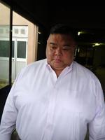 稀勢の里の休場が決まり、囲み取材に応じる師匠の田子ノ浦親方