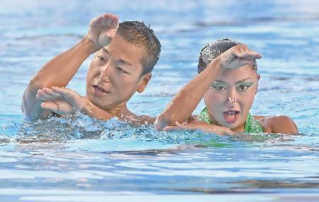 シンクロ安部・足立組は予選４位 世界水泳第８日