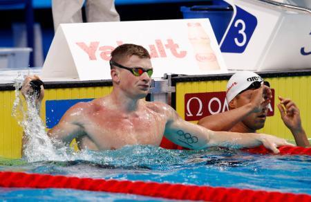 　世界水泳の競泳男子５０ｍ平泳ぎ予選、２６秒１０の世界新をマークしたアダム・ピーティ＝２５日、ブダペスト（ゲッティ＝共同）