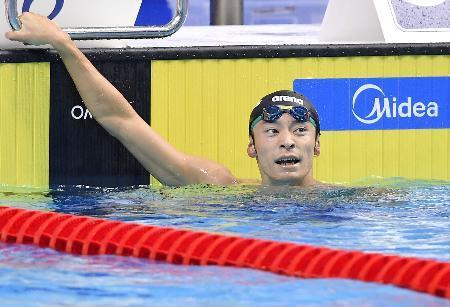 世界水泳、入江は１００背で４位 瀬戸はトップで決勝へ
