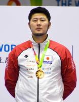 　空手の組手男子８４キロ超級で金メダルを獲得した香川幸允