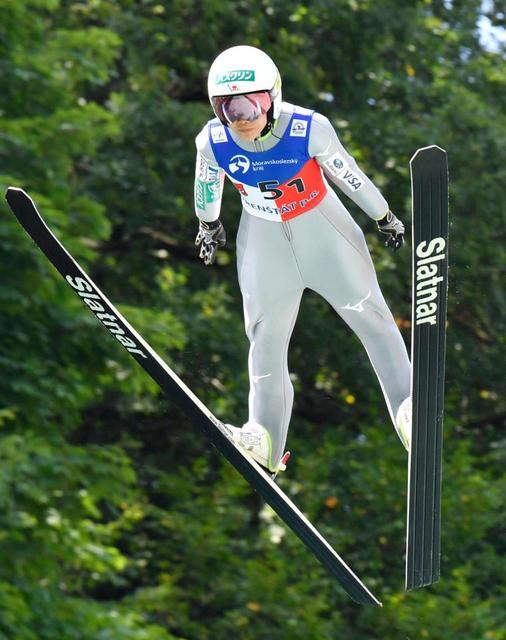 有希がＧＰ個人初優勝　沙羅は暑さで脱水しスキー長さに関する規定違反で失格