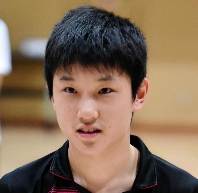 卓球　14歳の張本智和が史上最年少Ｖ　ワールドツアー初制覇