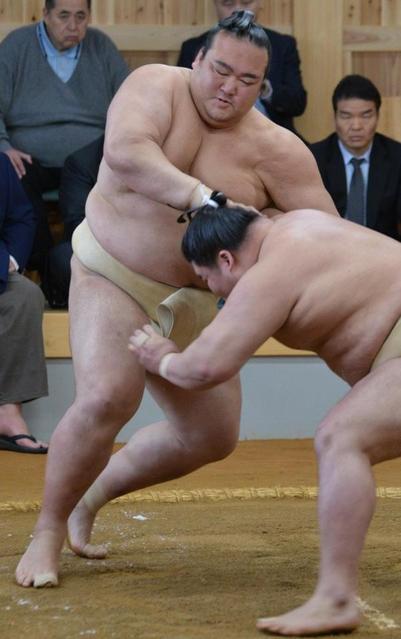 稀勢の里 しっくりこず…稽古を途中退場　患部の悪化は否定「全然大丈夫」