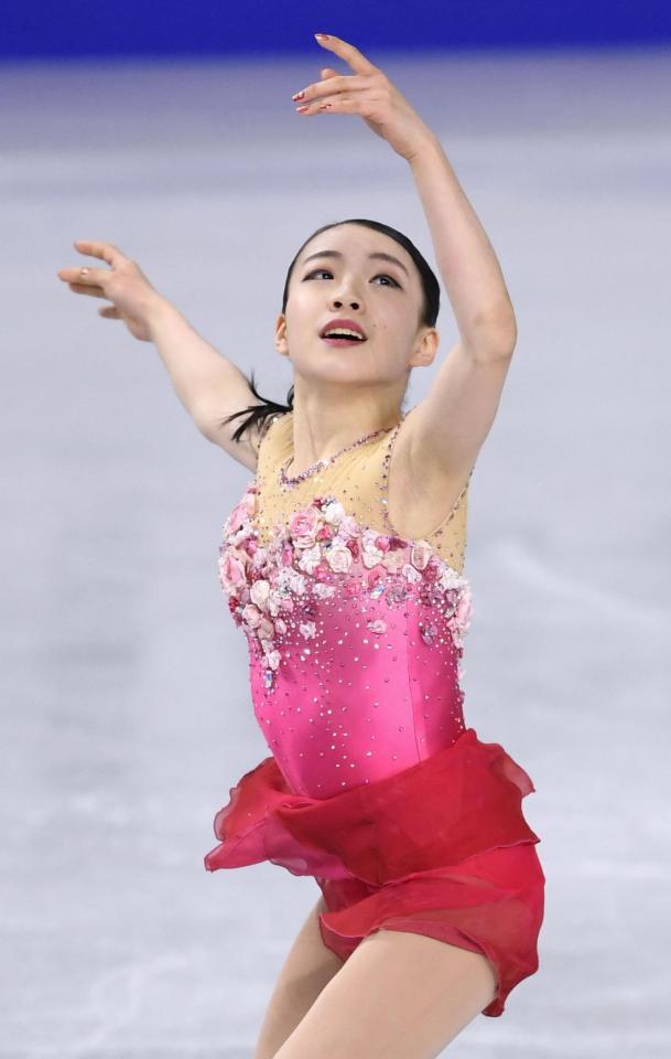 　女子フリー　演技する紀平梨花＝武蔵野の森総合スポーツプラザ