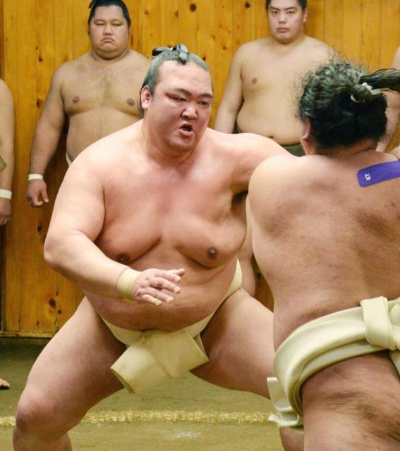 稀勢の里 復活へ納得の１７番「だいぶ感覚的には良くなってきたかな」