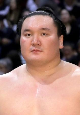 白鵬が休場、両足親指を負傷　全治２週間、２場所ぶり