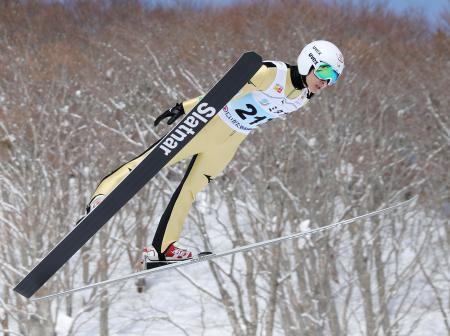 国体、佐藤がジャンプ成年優勝 スキー競技第２日