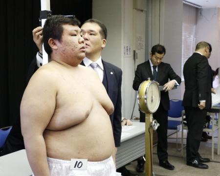 春場所新弟子検査で４３人がパス　全日本選手権３位の木崎ら