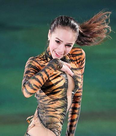 　平昌五輪のフィギュアスケート女子で金メダルを獲得したロシアのアリーナ・ザギトワ　