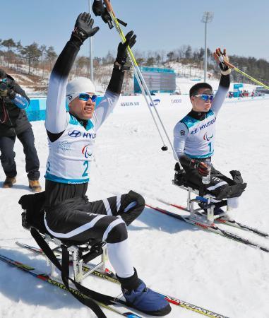 平昌パラ、北朝鮮２選手が完走 スキー距離、韓国市民から歓声