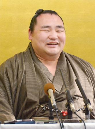 ４度目優勝の鶴竜「目覚めいい」 春場所一夜明け、指悪化も