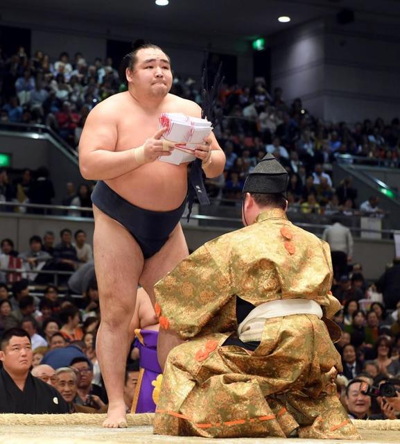 鶴竜が優勝決めた大相撲１４日目の視聴率１５・６％