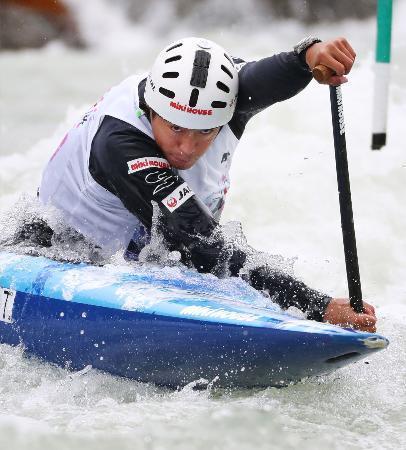 カヌー、リオ五輪銅の羽根田優勝 ジャパンカップ