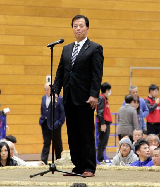 “荒れる”大相撲春巡業…掛川市長が不謹慎発言「万が一の時も男性のお医者さんが」