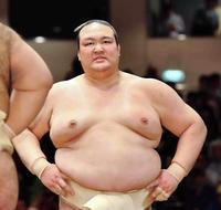 申し合い稽古中、厳しい表情を見せる稀勢の里＝両国国技館（撮影・中田匡峻）