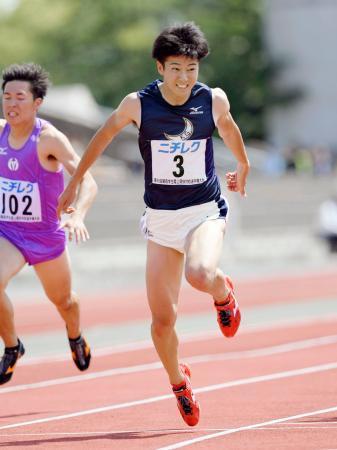 　関西学生対校選手権の１００メートル決勝で１０秒３０で優勝した多田修平＝西京極陸上競技場