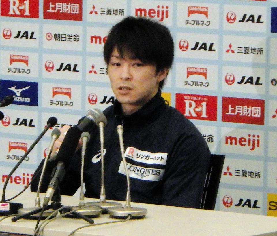 ＮＨＫ杯に向けて意気込む内村航平＝東京体育館