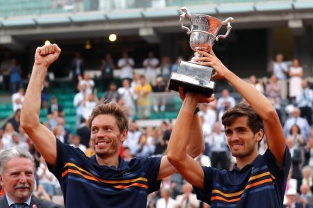 全仏男子複、フランスのペアがＶ 四大大会３勝目