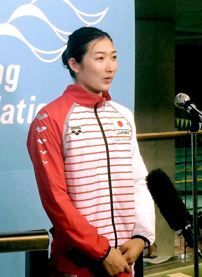 取材に応じる池江璃花子