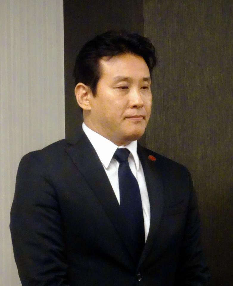 会見した関東学連の森本専務理事