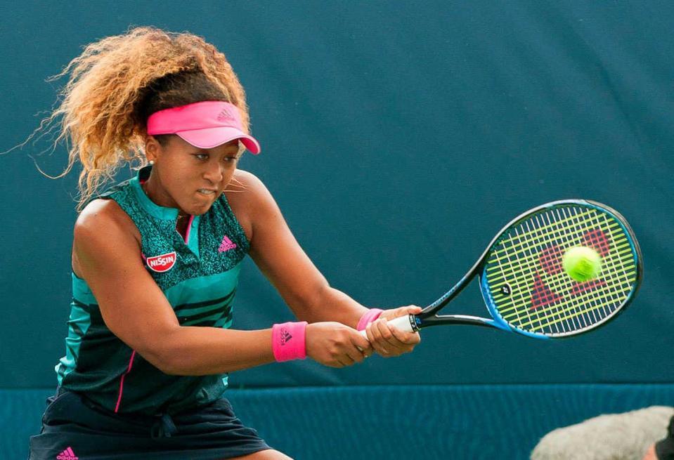 　バーナーダ・ペラを破った大坂なおみ（共同）