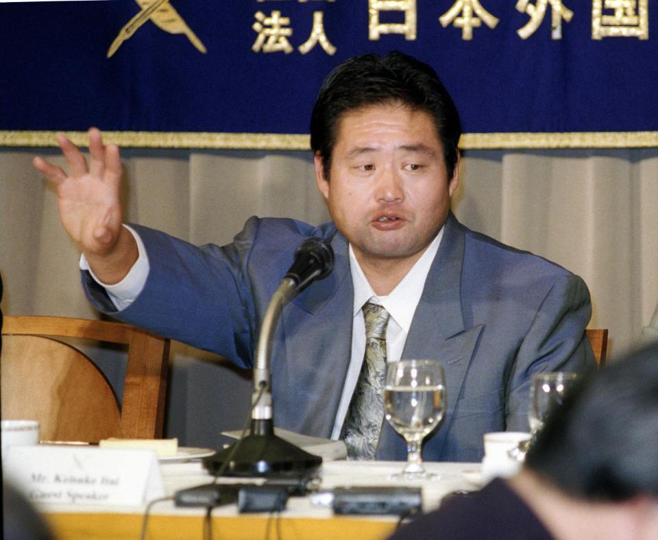 　００年１月２１日、日本外国特派員協会の講演で大相撲に八百長があったことを告白する板井さん