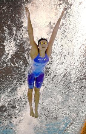 アジア大会、池江が予選２位通過 女子１００メートルバタ