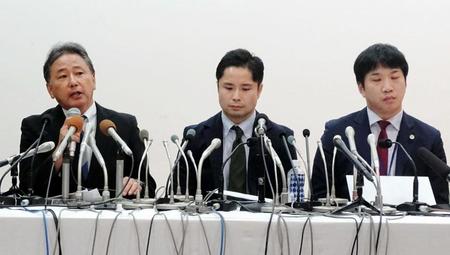 「速見佑斗氏処分に関する会見」を行った日本体操協会の山本宜史専務理事（左）と弁護士