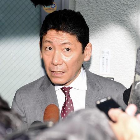 貴乃花親方と届け出る書類の打ち合わせを行った弁護士の石原修氏＝東京都江東区の貴乃花部屋（撮影・開出牧）