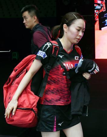 卓球女子Ｗ杯、石川佳純は４位 中国の丁寧が３度目の優勝