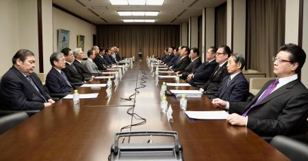 　開かれた日本相撲協会の臨時理事会＝１日、東京・両国国技館（代表撮影）