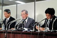 損害賠償請求訴訟の内容について説明する貴ノ岩の代理人弁護士団＝東京・霞が関の司法記者クラブ