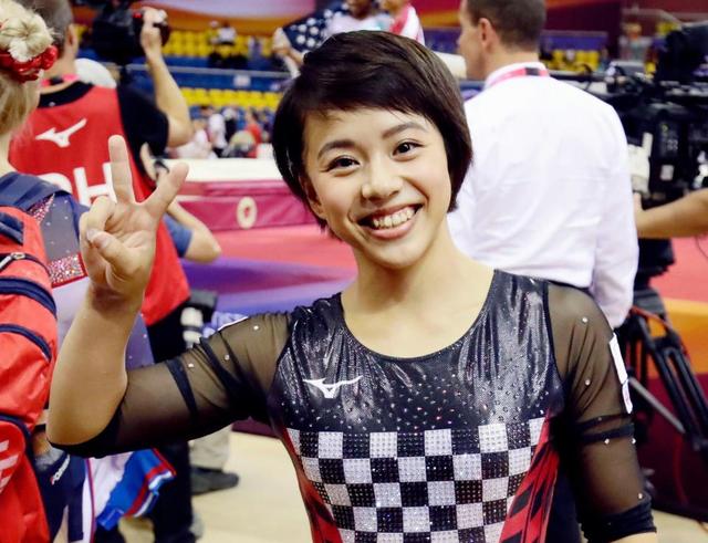 村上茉愛が銀メダル　女子個人総合で日本勢過去最高