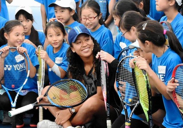大坂なおみ、テニス教室で子供たちのプレーに驚き「私は遅咲き。自分よりうまい」