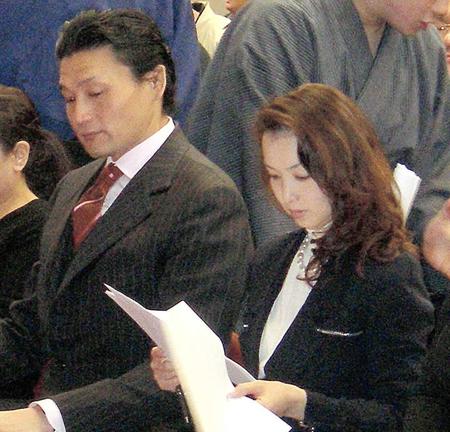　景子さん（右）と元貴乃花親方＝０８年撮影