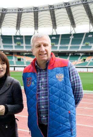 ラグビー、ロシア監督が会場視察 Ｗ杯日本と同組、静岡スタジアム