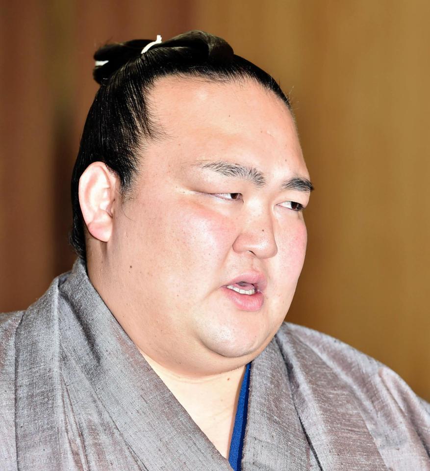 番付が発表され会見を行う稀勢の里＝東京都江戸川区の田子ノ浦部屋（撮影・中田匡峻）