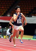 男子シニア６０メートル決勝１回目で関西学院大学・多田修平は６秒５８で１位となった＝大阪城ホール（撮影・山口登）