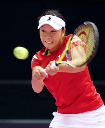 テニス、日本はスペインに敗れる 女子のフェド杯